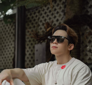 Kinh Gucci Square Sunglasses 'Black Gold' GG1039S-001-58