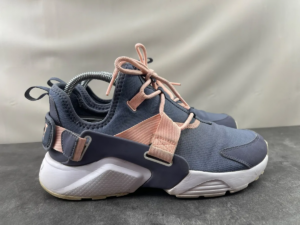 Giay Nike Air Huarache City Low 'Light Carbon' AH6804-012