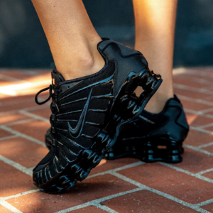 Giay Nike Shox TL 'Black' AR3566-002