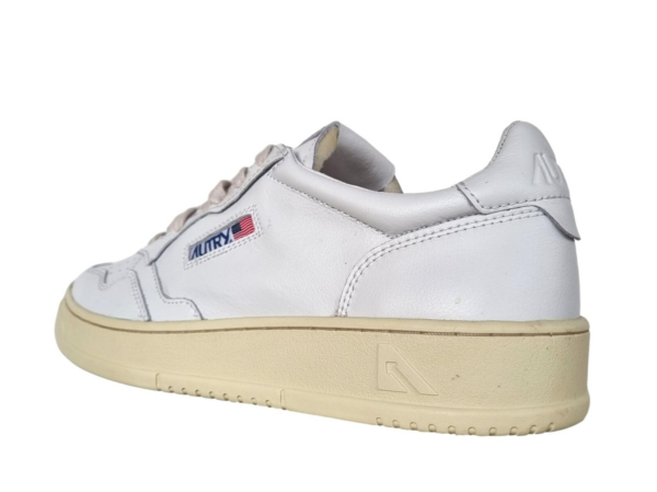 Giay Autry Medalist Low Leather 'White' AULM-LL15