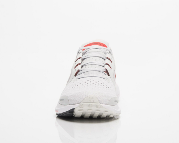 Giay Nike Air Zoom Vomero 16 'White' DA7245-011