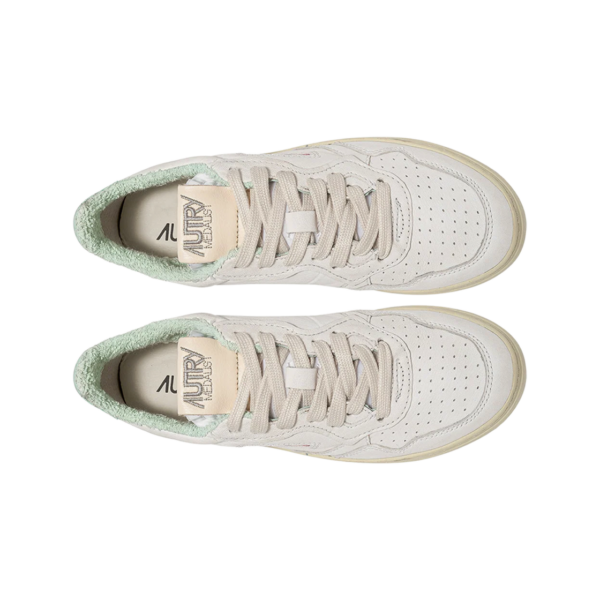 Giay Autry Medalist Low 'White Light Blue' AULW-SP06