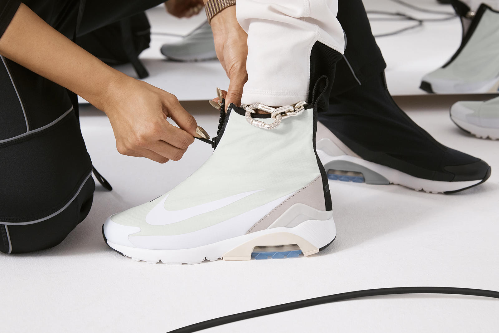 Nike Air Max 180: Hành trình 30 năm của bộ đệm Air Hinh anh 3: Nike Air Max 180: Hanh trinh 30 nam cua bo dem Air