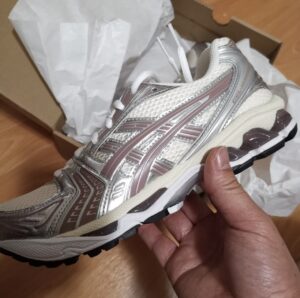 Giay Asics x Kith Gel-Kayano 14 'Cream' 1201A954-101