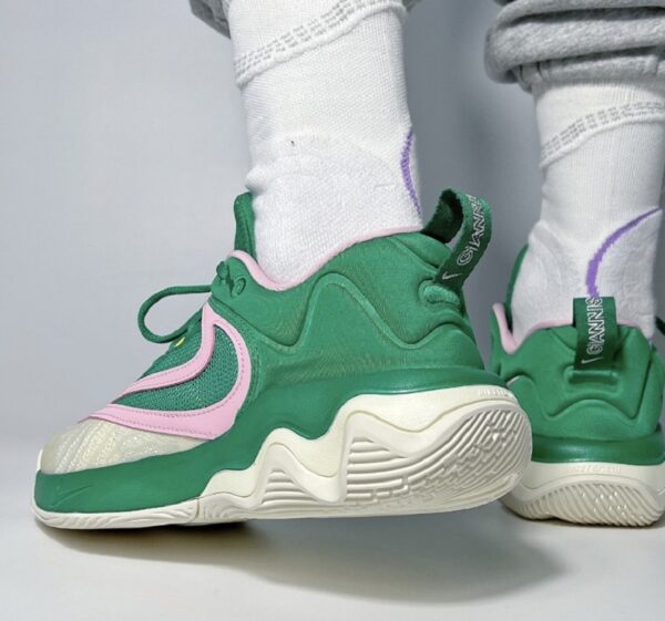 Giay Nike Giannis Immortality 3 EP 'Green Pink' DZ7534-300