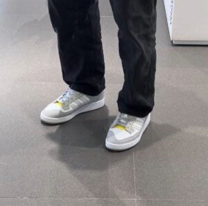 Giay Adidas Originals Centennial 85 Low 'Grey Yellow' IE2370