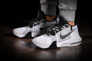 Giay Nike Air Max Impact 3 'White Black' DC3725-100