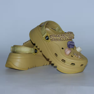 Dep Crocs Classic Hiker Xscape 'Aries Desert Grass' 208683-76A