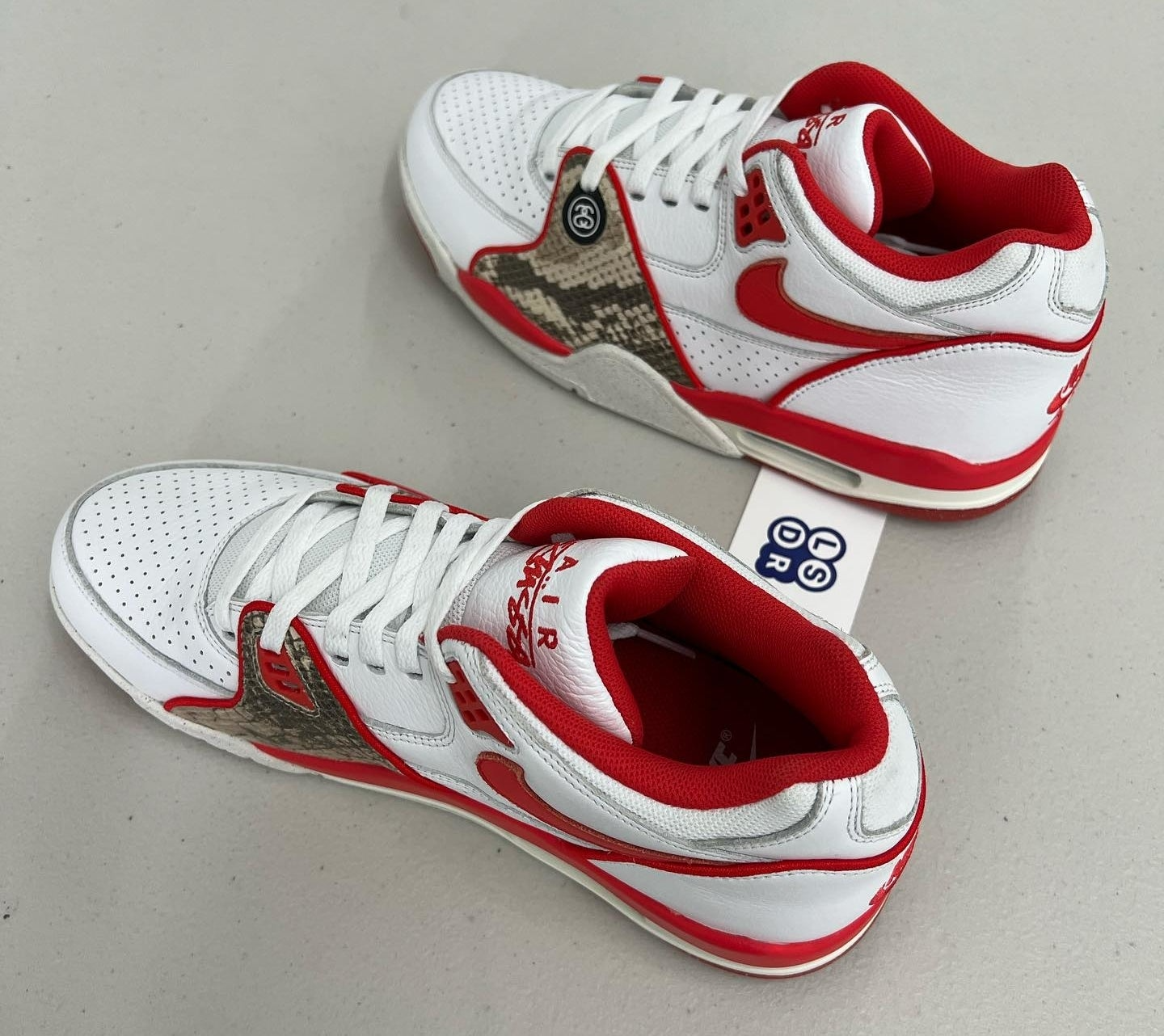 Hinh anh 6: Cung nhin qua ban hop tac moi nhat day dac biet cua Nike va Stussy