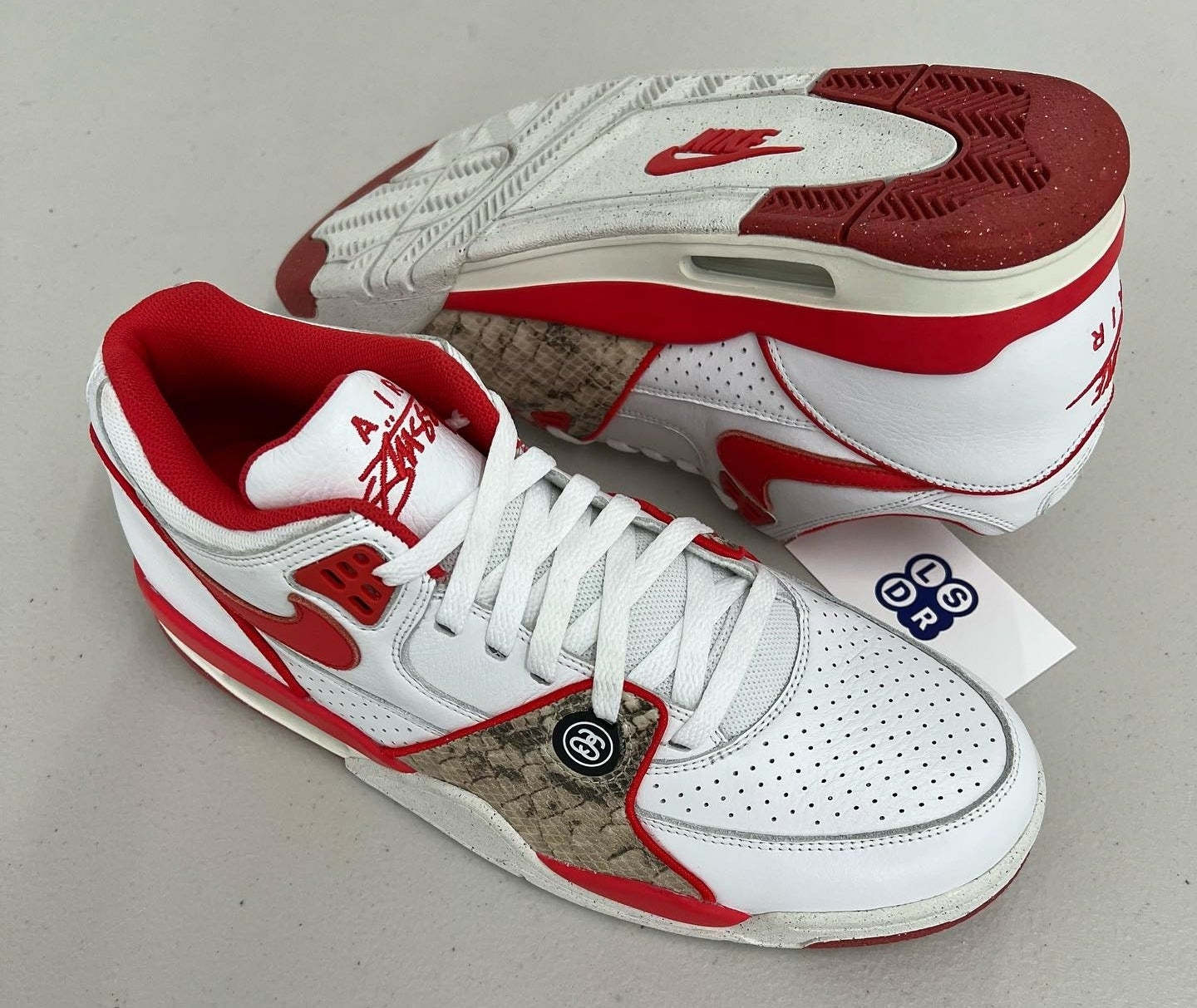 Hinh anh 5: Cung nhin qua ban hop tac moi nhat day dac biet cua Nike va Stussy