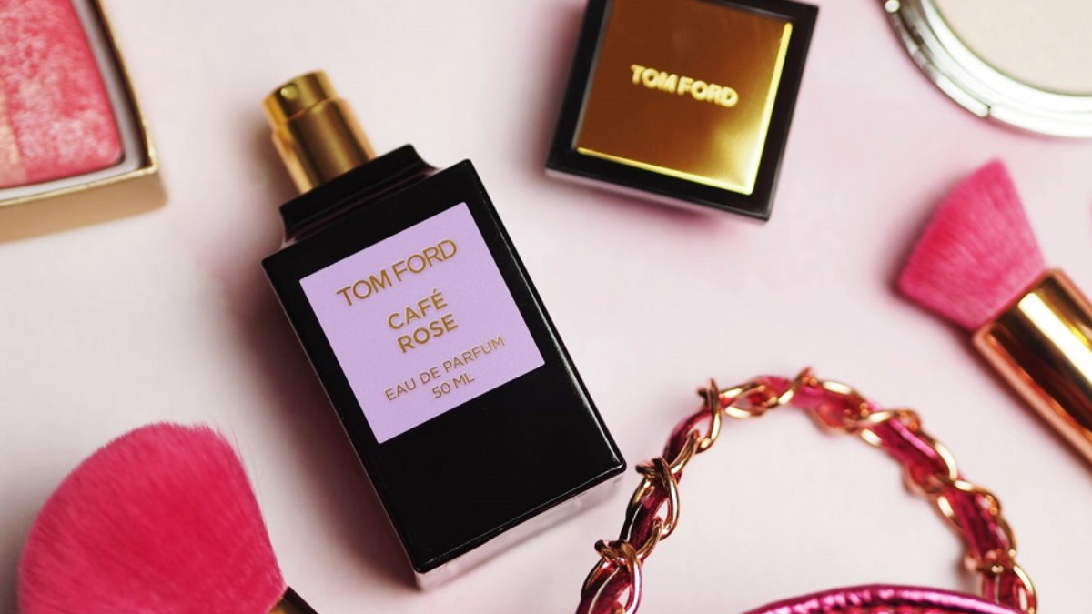 Đâu là những chai nước hoa lý tưởng cho mùa lạnh sắp tới? Hinh anh 6: Dau la nhung chai nuoc hoa ly tuong cho mua lanh sap toi?