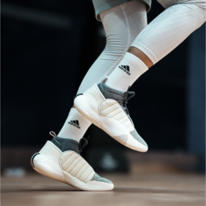 Giay Adidas Harden Vol. 7 'Cream White Carbon Grey' IF5619
