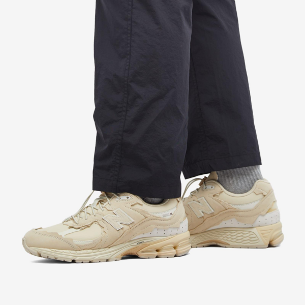 Giay New Balance 2002R 'Protection Pack Sandstone' M2002RDQ