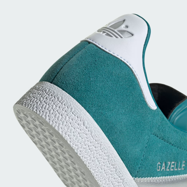 Giay Adidas Gazelle 'Arctic Fusion Silver Metallic' ID7004