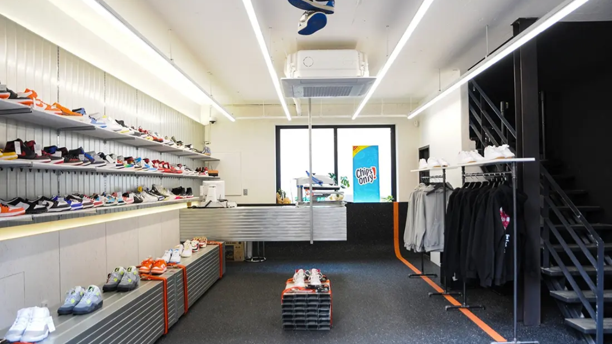 Những cửa hàng sneaker nhất định phải ghé thăm khi đến Seoul Hinh anh 2: Nhung cua hang sneaker nhat dinh phai ghe tham khi den Seoul