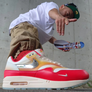 Giay Nike Air Max 1 'Soft Vinyl' FN7683-133