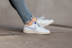 Giay Nike Blazer Low SE 'Light Armory Blue' DA4934-400