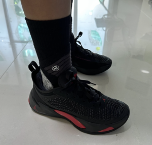 Giay Nike Air Jordan Luka 1 GS 'Bred' DQ6513-060