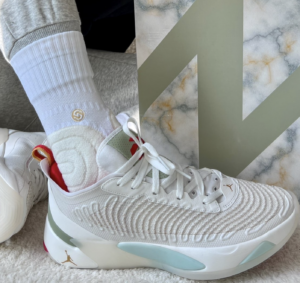 Giay Nike Air Jordan Luka 1 PF 'Year of the Rabbit' FD4689-100