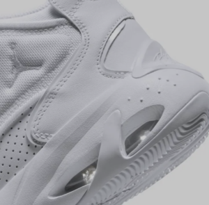 Giay Nike Air Jordan Max Aura 4 "White" DN3687-101