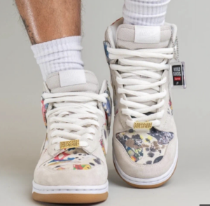 Giay Nike Supreme x Dunk High SB 'Rammellzee' FD8779-100