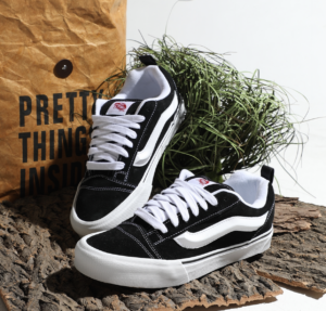 Giay Vans Knu-Skool 'Black White' VN0009QC6BT