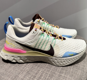 Giay Nike React Infinity Run Flyknit 3 'Sail Pinksicle' FJ7068-120