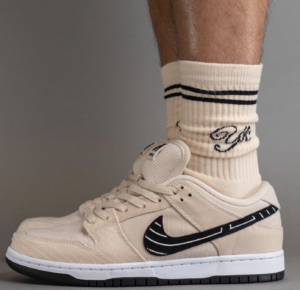 Giay Nike Albino & Preto x Dunk Low SB 'Jiu-Jitsu' FD2627-200