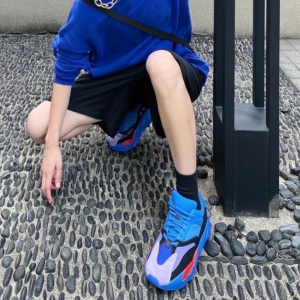 Giay Adidas Yeezy Boost 700 'Hi-Res Blue' HP6674