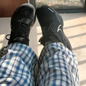 Giay Nike ZoomX Invincible Run Flyknit 2 'Black Metallic' DC9993-003