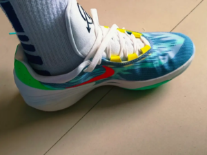 Giay Nike Air Zoom GT Cut 2 'Leche Blue Green Glow' DJ6015-403