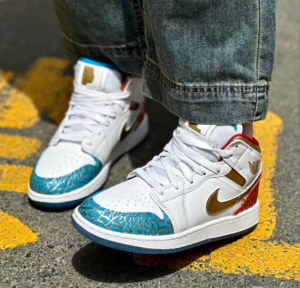 Giay Nike Air Jordan 1 Mid UNC To Chicago 'Blue' FB2212-100