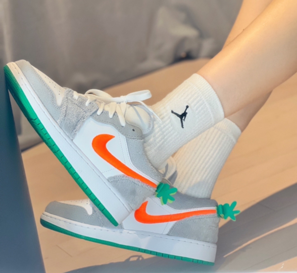 Giay Nike Jordan 1 Low SE 'Rabbit' DZ6333-083