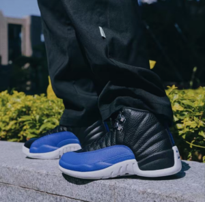 Giay Nike Air Jordan 12 Retro 'Hyper Royal' AO6068-004