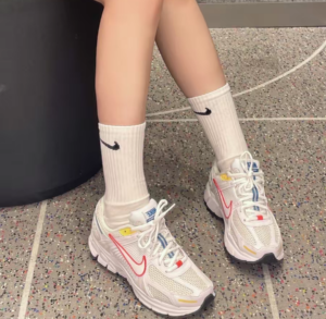 Giay Nike Air Zoom Vomero 5 'Primary Colors' FN3446-111