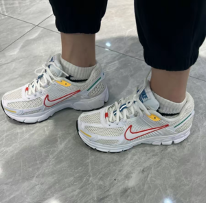 Giay Nike Air Zoom Vomero 5 'Primary Colors' FN3446-111