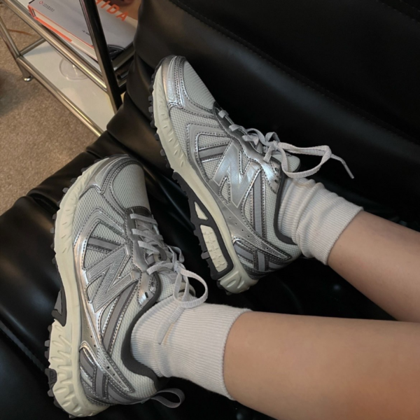 Giay Asics Gel 1130 'Cream Pure Silver' 1202A164-107