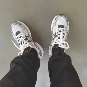 Giay Asics Gel 1130 'Pure Silver Yellow' 1202A164-106