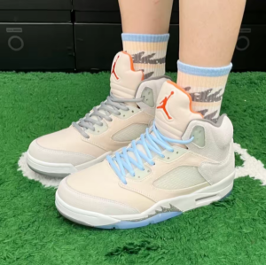 Giay Nike Air Jordan 5 Retro SE 'Craft' FD9222-180