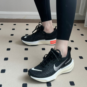 Giay Nike ZoomX Invincible Run Flyknit 3 'Oreo' DR2615-002