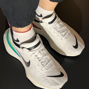 Giay Nike ZoomX Invincible 3 'Mismatched' FJ1046-100