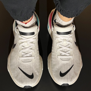 Giay Nike ZoomX Invincible 3 'Mismatched' FJ1046-100