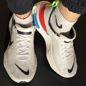 Giay Nike ZoomX Invincible 3 'Mismatched' FJ1046-100