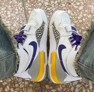 Giay Nike Air Jordan Legacy 312 'Purple Yellow' AT4040-157