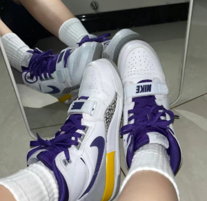 Giay Nike Air Jordan Legacy 312 'Purple Yellow' AT4040-157