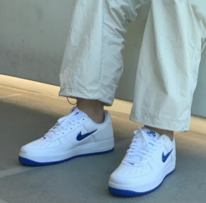 Giay Nike Air Force 1 Jewel 'White Hyper Royal' FN5924-102