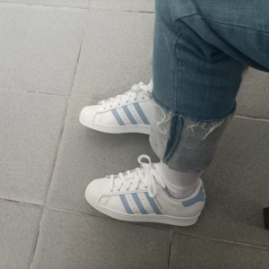 Giay Adidas Superstar 'White Ambient Sky' H05645