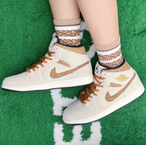 Giay Nike Air Jordan 1 Mid SE 'Brown Elephant' DZ4129-102