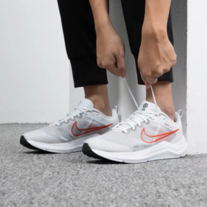 Giay Nike Downshifter 12 'Platinum Tint' DD9293-009