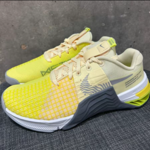 Giay Nike Metcon 8 'Light Lime' DO9327-801